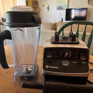 Vitamix Culinary Blender - Black and Silver Professional Series